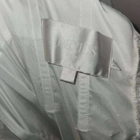 David's Bridal Pleated Strapless Wedding Dress Empire WaistSTYLE# WG3707Sz 10 - Picture 6 of 15